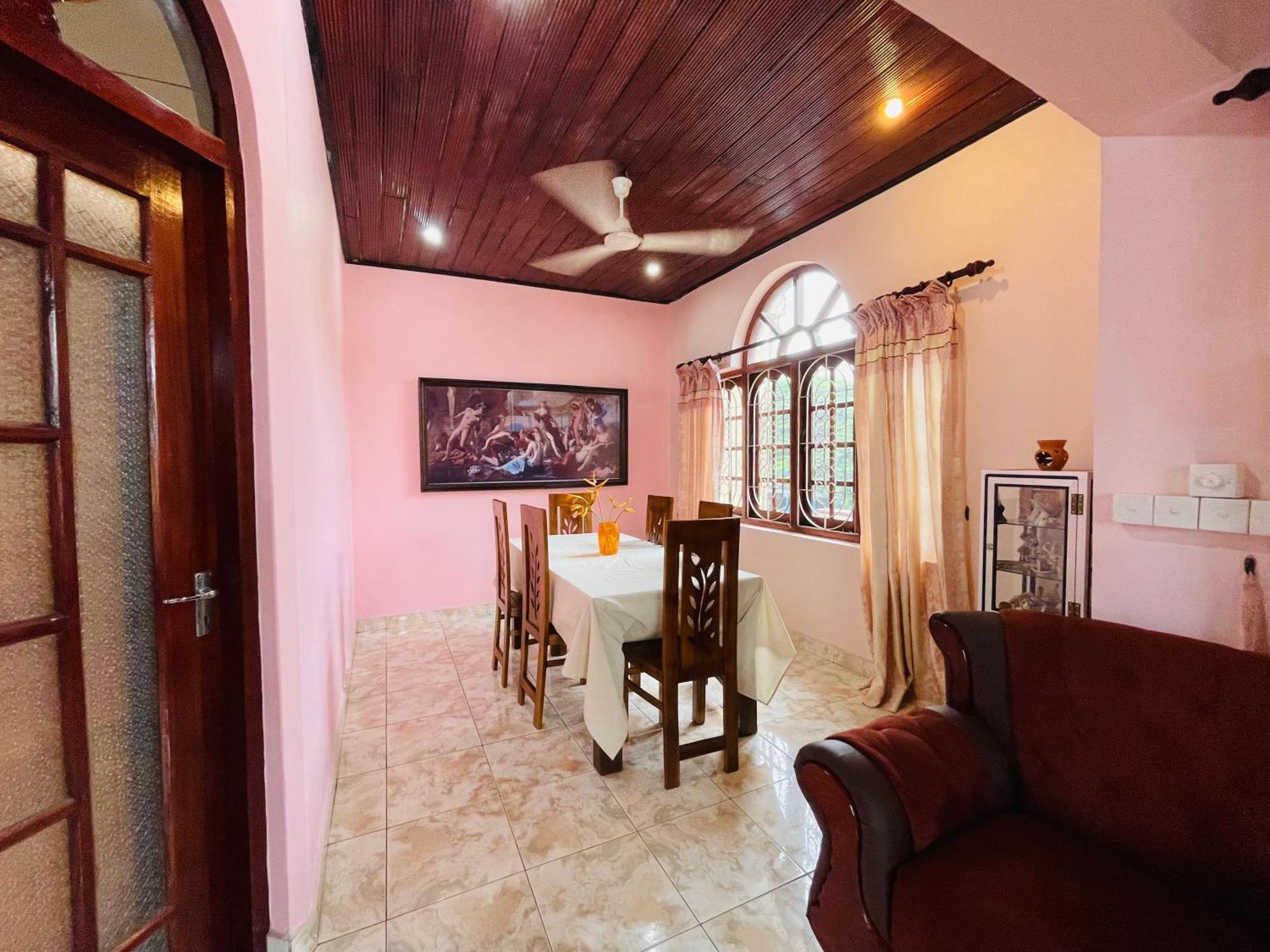 Rivinson Hotel Negombo Exterior photo