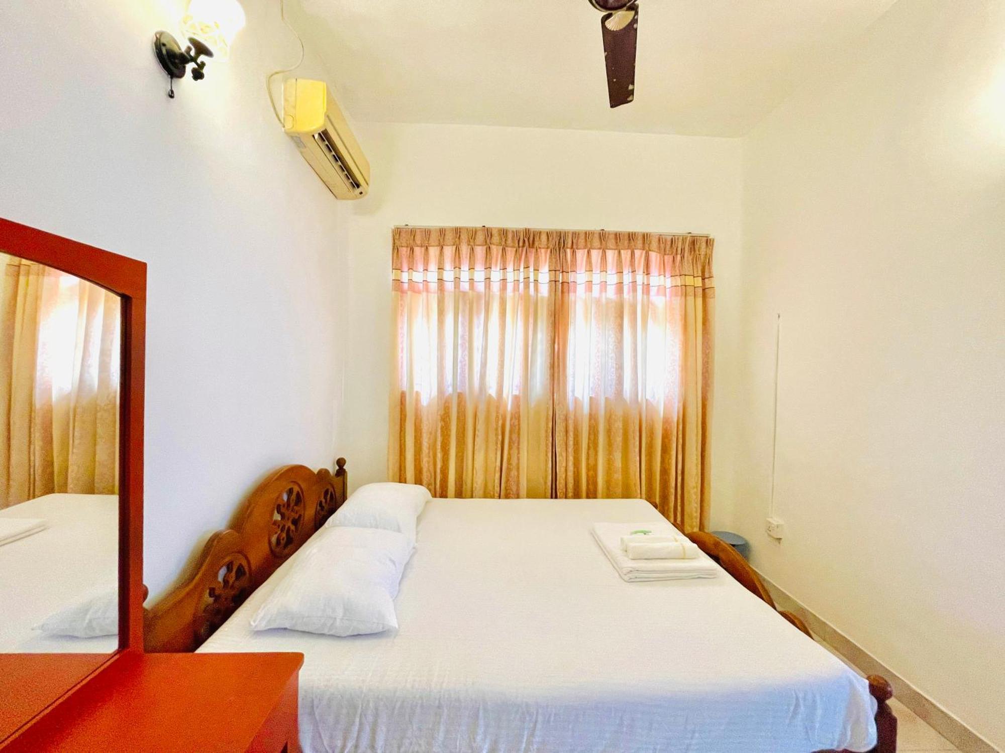 Rivinson Hotel Negombo Exterior photo